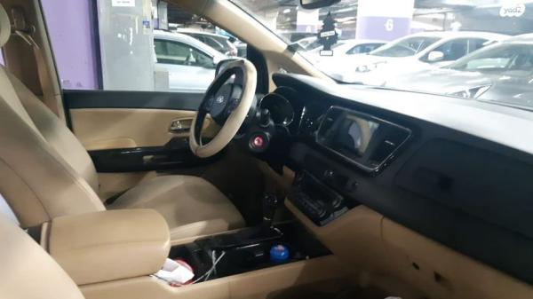 קיה קרניבל EX אוט' 8 מק' 3.3 (276 כ"ס) בנזין 2016 למכירה בבני ברק