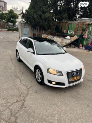 אאודי A3 Sportback Sharp אוט' 1.6 (102 כ''ס) בנזין 2010 למכירה ברמת השרון