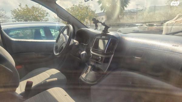 יונדאי H1 I800 מיניבוס אוט' דיזל 8 מק' 2.5 (170 כ''ס) דיזל 2019 למכירה בחדרה