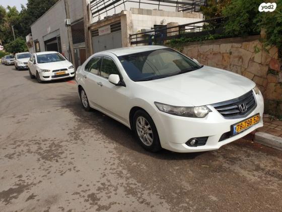 הונדה אקורד Luxury אוט' 2.0 (156 כ''ס) בנזין 2013 למכירה בנתניה