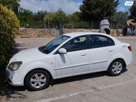קיה ריו EX סדאן אוט' 1.4 (97 כ''ס) בנזין 2012 למכירה ברגבה