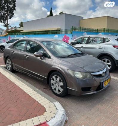הונדה סיוויק סדאן החדשה Comfort אוט' 1.8 (140 כ''ס) בנזין 2010 למכירה בפרדסיה