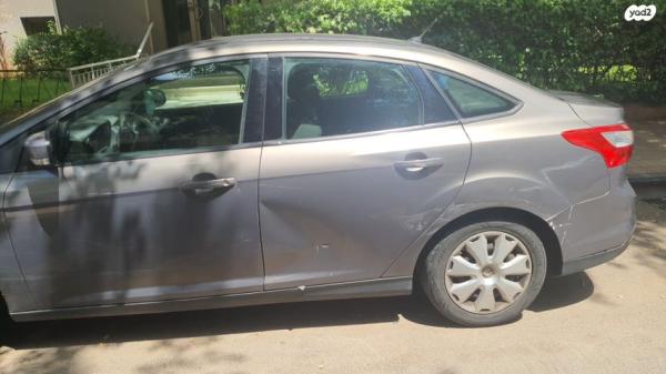 פורד פוקוס Trend סדאן אוט' 1.6 (125 כ"ס) בנזין 2012 למכירה בנתניה