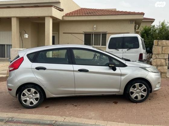 פורד פיאסטה Ambiente ידני 1.2 (82 כ''ס) בנזין 2012 למכירה באיתמר