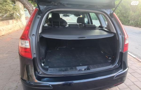 יונדאי i30CW Inspire סטיישן אוט' 1.6 (126 כ''ס) בנזין 2011 למכירה בטירת יהודה