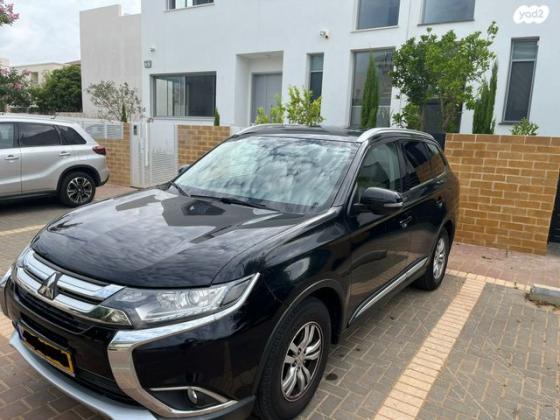 מיצובישי אאוטלנדר Instyle אוט' 7 מק' 2.0 (150 כ"ס) בנזין 2017 למכירה בתל מונד