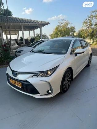 טויוטה קורולה הייבריד Limited סדאן אוט' 1.8 (98 כ''ס) בנזין 2022 למכירה בחולון