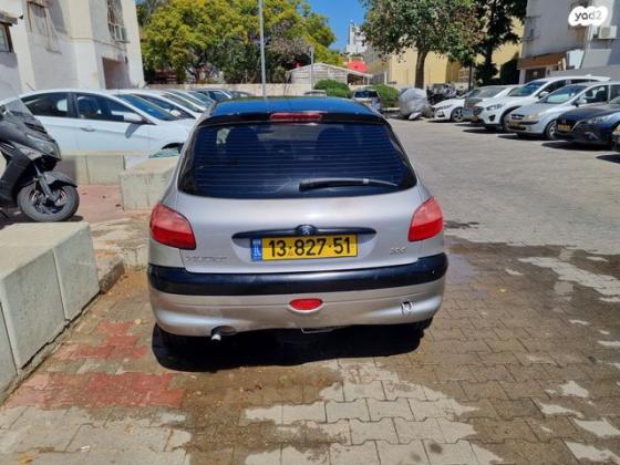 פיג'ו 206 XT אוט' 1.4 (75 כ''ס) בנזין 2003 למכירה בתל אביב יפו