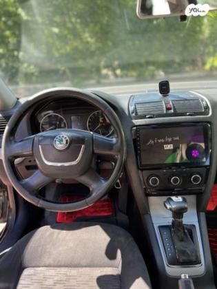 סקודה אוקטביה Ambiente אוט' 1.2 (105 כ''ס) בנזין 2012 למכירה במודיעין מכבים רעות