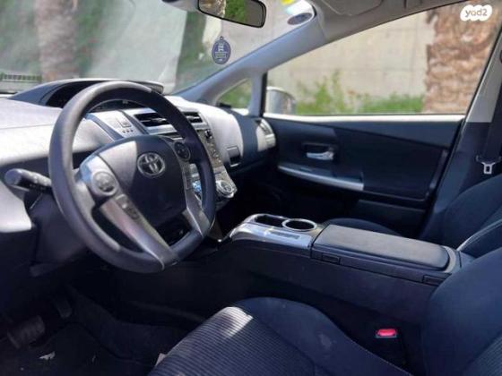 טויוטה פריוס פלוס הייבריד Active אוט' 1.8 (99 כ''ס) בנזין 2019 למכירה בחולון