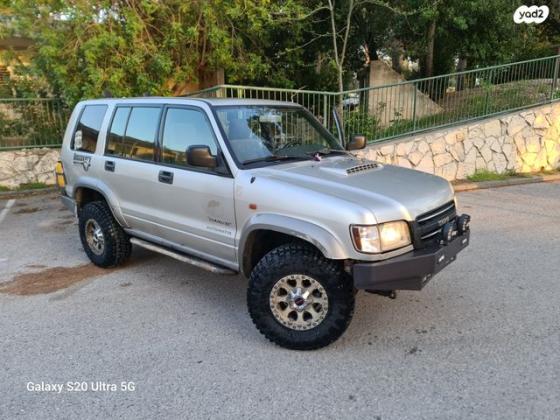 איסוזו טרופר ארוך 4X4 ES אוט' דיזל 3.0 (159 כ''ס) דיזל 2002 למכירה ביקנעם עילית