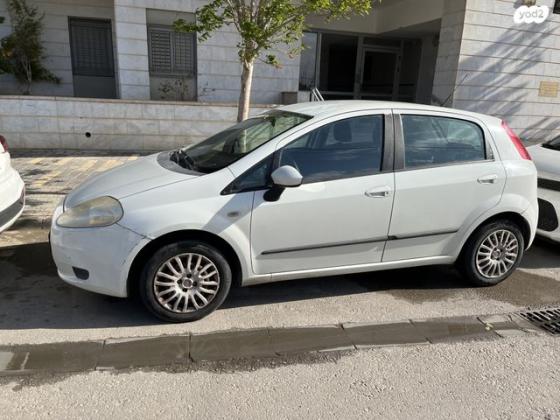 פיאט פונטו גרנדה (דור III) Dynamic רובוטית 1.4 (75 כ''ס) בנזין 2009 למכירה בבאר שבע