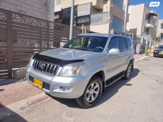 טויוטה לנד קרוזר ארוך 4X4 STD אוט' דיזל 8 מק' 3.0 (173 כ''ס) דיזל 2009 למכירה בכפר תבור