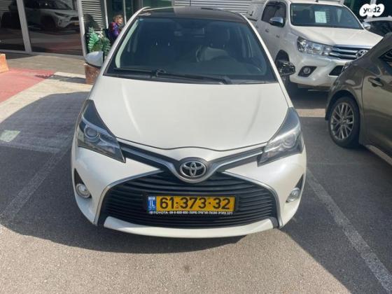 טויוטה יאריס Sky אוט' 1.3 (99 כ"ס) בנזין 2015 למכירה בחריש