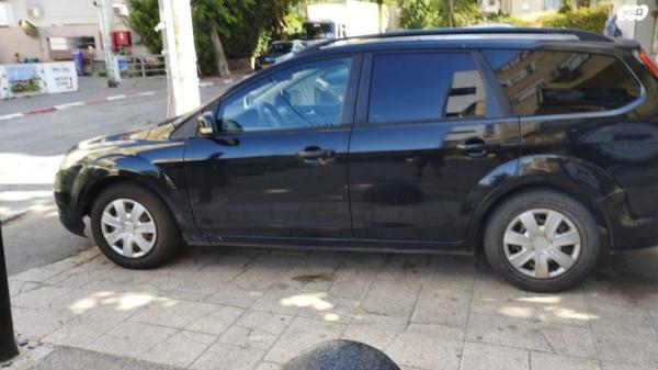 פורד פוקוס Trend סטיישן אוט' 1.6 (100 כ''ס) בנזין 2010 למכירה בנתניה