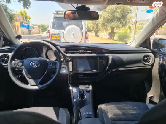 טויוטה אוריס הייבריד TS סטיישן הייבריד אוט' 1.8 (99 כ"ס) בנזין 2015 למכירה בקרית טבעון