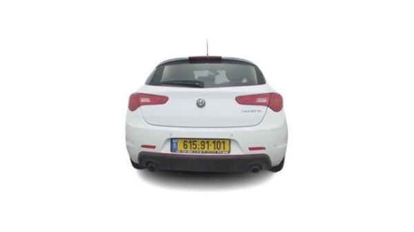 אלפא רומיאו ג'ולייטה תלתן ירוק Veloce SR Pack אוט' 1.7 (240 כ"ס) בנזין 2019 למכירה ב