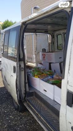 פורד טרנזיט 300S סגור ידני דיזל גג מוגבה 2.4 (90 כ''ס) דיזל 2002 למכירה בבני ברק