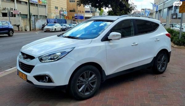 יונדאי iX35 Prime אוט' בנזין 2.0 (154 כ''ס) בנזין 2015 למכירה ברעננה