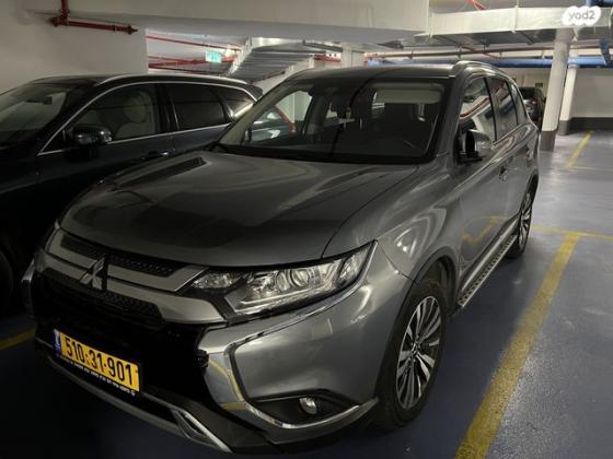 מיצובישי אאוטלנדר Instyle אוט' 7 מק' 2.0 (150 כ"ס) בנזין 2018 למכירה בתל אביב יפו