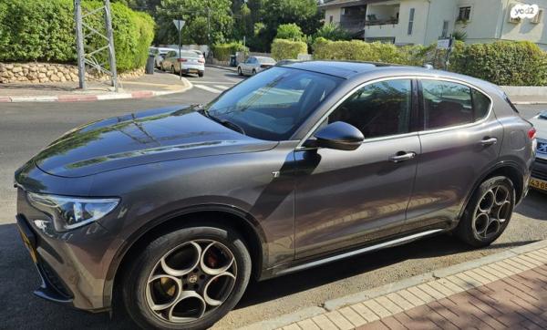 אלפא רומיאו סטלויו 4X4 TI AWD אוט' 2.0 (200 כ''ס) בנזין 2021 למכירה ביהוד מונוסון