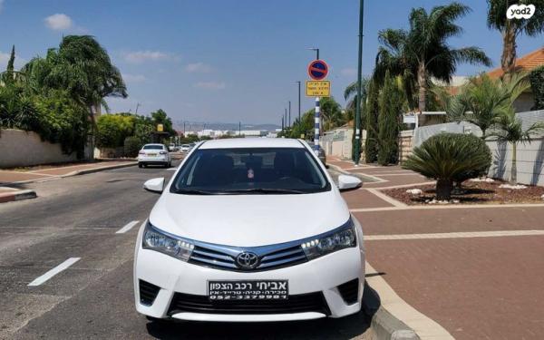 טויוטה קורולה Sun אוט' 1.6 (132 כ"ס) בנזין 2015 למכירה בעפולה