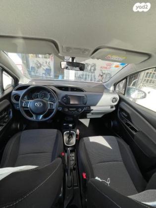 טויוטה יאריס הייבריד Style אוט' 1.5 (73 כ"ס) בנזין 2016 למכירה בבת ים