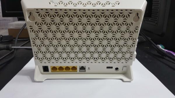 מוכר מודם ראוטר Vtech IAD604