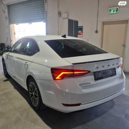 סקודה אוקטביה Dynamic אוט' 1.5 (150 כ''ס) בנזין 2023 למכירה באכסאל