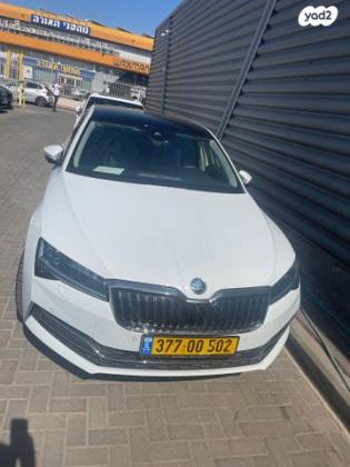סקודה סופרב (2019 ואילך) L&K אוט' הייבריד 1.4 (156 כ''ס) היברידי חשמל / בנזין 2021 למכירה בבני ברק