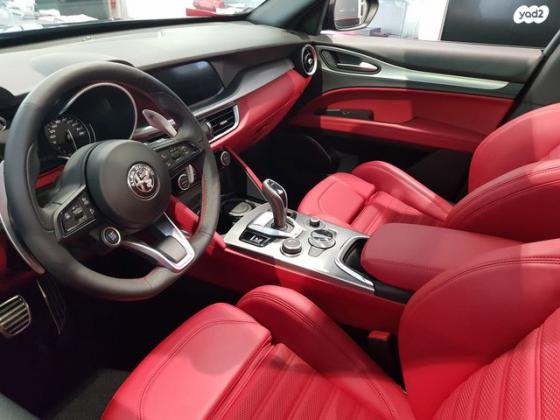 אלפא רומיאו סטלויו 4X4 Veloce AWD אוט' 2.0 (280 כ''ס) בנזין 2020 למכירה ברעננה