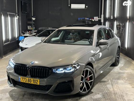ב.מ.וו סדרה 5 530E M-SPORT הייבריד אוט' 2.0 (292 כ''ס) היברידי חשמל / בנזין 2022 למכירה בנצרת