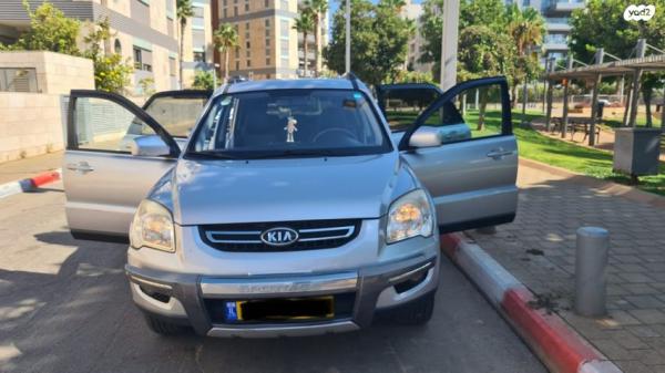 קיה ספורטז' 4X4 LX אוט' 2.7 (175 כ''ס) בנזין 2009 למכירה בתל אביב יפו