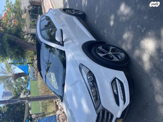 יונדאי טוסון Supreme אוט' בנזין 2.0 (155 כ''ס) בנזין 2016 למכירה ברמת גן
