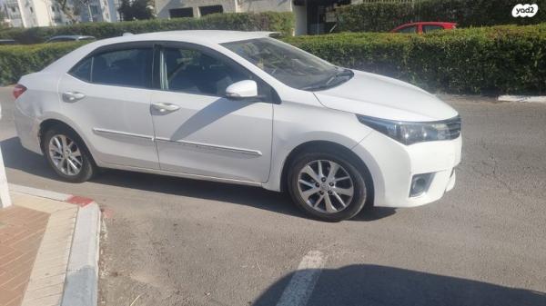 טויוטה קורולה GLI-FL אוט' 1.6 (132 כ''ס) [2013-2016] בנזין 2014 למכירה בבאר שבע