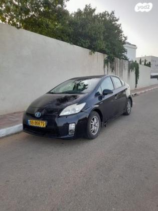 טויוטה פריוס GLI הייבריד אוט' 1.8 (99 כ"ס) בנזין 2012 למכירה באבן יהודה