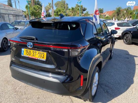 טויוטה יאריס קרוס HSD Urban אוט' 1.5 (92 כ''ס) בנזין 2022 למכירה ברמלה