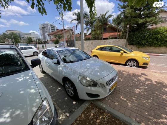 וולוו S60 Active אוט' 2.0 (203 כ''ס) בנזין 2011 למכירה בקרית גת