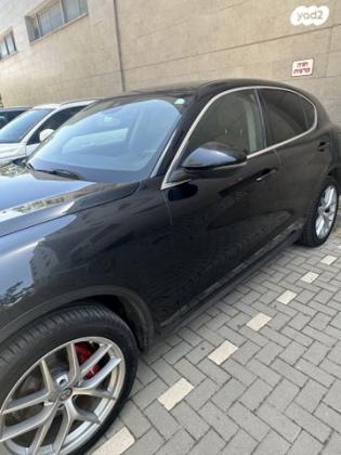 אלפא רומיאו סטלויו 4X4 First Edition SR אוט' 2.0 (280 כ''ס) בנזין 2018 למכירה בכפר סבא