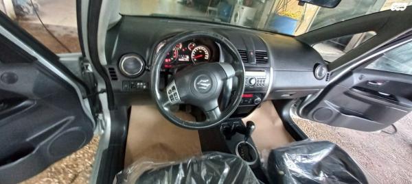 סוזוקי SX4 GLX סדאן אוט' 1.6 (119 כ"ס) בנזין 2010 למכירה בנצרת