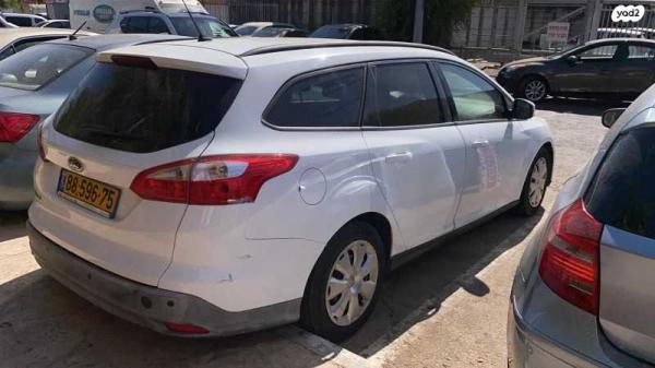 פורד פוקוס Trend סטיישן אוט' 1.6 (125 כ''ס) בנזין 2013 למכירה בראשון לציון