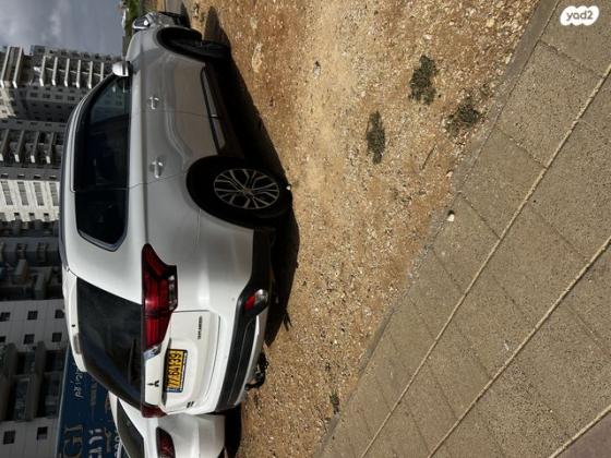מיצובישי אאוטלנדר Premium אוט' 7 מק' 2.0 (150 כ''ס) בנזין 2016 למכירה בנתניה