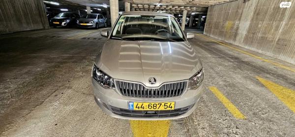 סקודה פאביה Ambition אוט' 1.2 (110 כ''ס) בנזין 2015 למכירה בתל אביב יפו