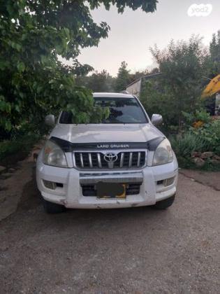 טויוטה לנד קרוזר ארוך 4X4 STD אוט' דיזל 8 מק' 3.0 (166 כ''ס) דיזל 2006 למכירה בכרמיאל