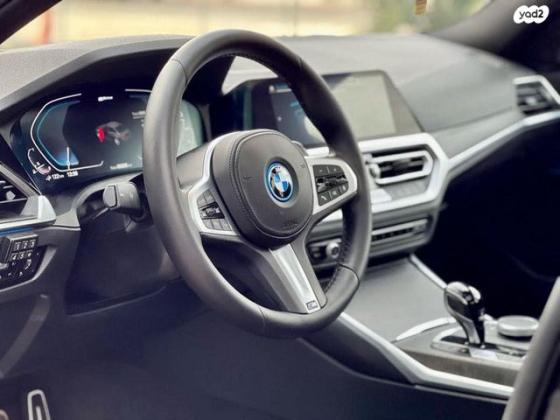 ב.מ.וו סדרה 3 330E M-Sport הייבריד אוט' 2.0 (184 כ''ס) היברידי חשמל / בנזין 2022 למכירה בכפר סבא