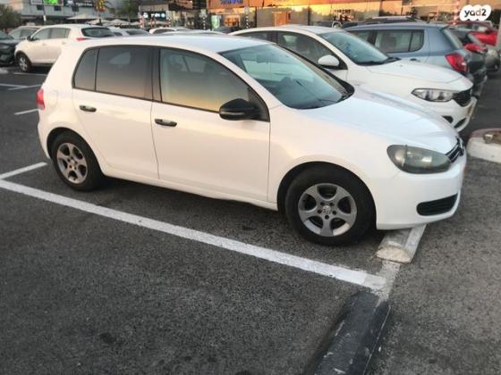 פולקסווגן גולף Trendline ידני 5 דל' 1.6 (102 כ"ס) בנזין 2009 למכירה בנצרת