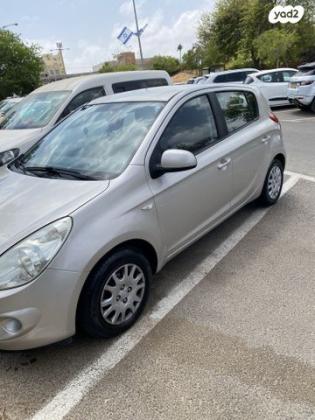 יונדאי i20 GLI אוט' 1.4 (100 כ"ס) בנזין 2010 למכירה בלוד