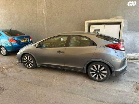 הונדה סיוויק האצ'בק החדשה Sport Design אוט' 1.8 (142 כ''ס) בנזין 2015 למכירה בחדרה