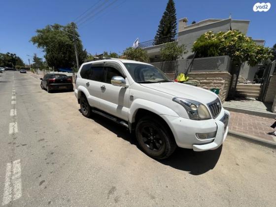 טויוטה לנד קרוזר ארוך 4X4 Luxury אוט' דיזל 8 מק' 3.0 (166 כ''ס) דיזל 2005 למכירה במיתר u002F כרמית