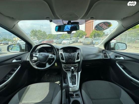 פורד פוקוס Trend סדאן אוט' 1.6 (125 כ"ס) בנזין 2013 למכירה בחיפה